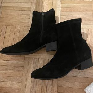 Aquatalia Suede Weatherproof Ankle Boots (US 7)